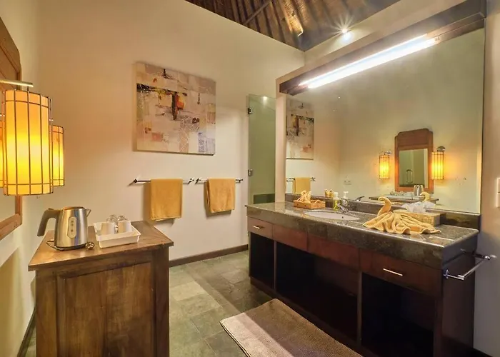 Villa Villa Saraswati Ubud - 5Br Balinese Elegance With Pool And Temple Views *