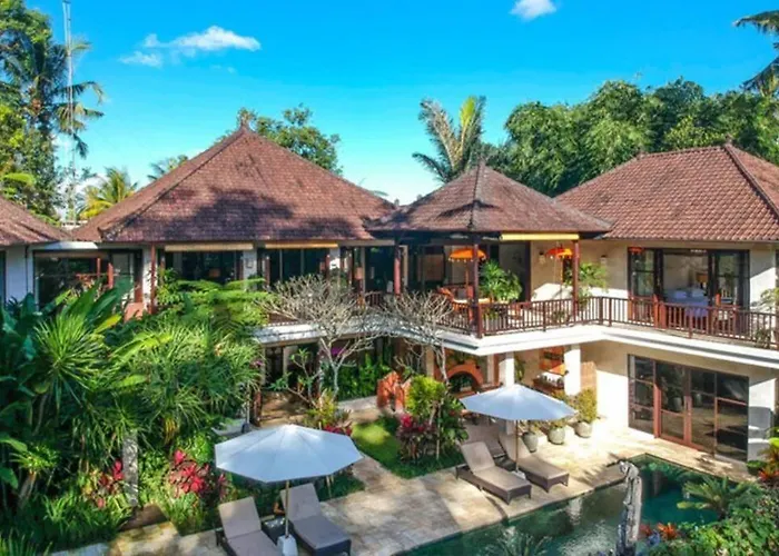Villa Saraswati Ubud - 5Br Balinese Elegance With Pool And Temple Views Ubud